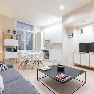 https://vieux-lille-superbe-appart-cozy-2ch.lillehotels.org
