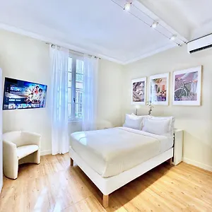 https://ersextius-mg-aix-en-provence.aixenprovencehotels.org