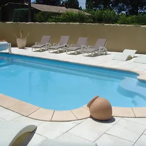 https://le-gite-du-moulin-de-milan.fr-provencehotel.com